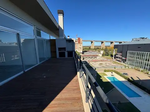 Amplio departamento con vista a la piscina + dos cocheras 