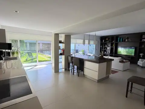Casa en Venta en Barrio San Pedro, USD 980.000