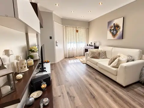 Casa 5 ambientes con 4 baños