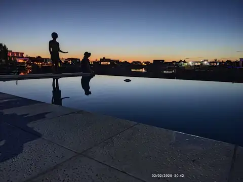 VENTA CASA BARRIO PRIVADO SAN SEBASTIAN AREA 1