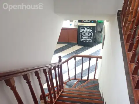 Casa 5 ambientes con 4 baños