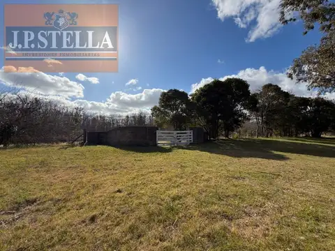 Campo Industrial 37 ha con Vivienda y 2 Galpones - 560 m² Edificados - Mercedes