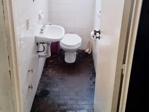 Casa 6 ambientes con 3 baños