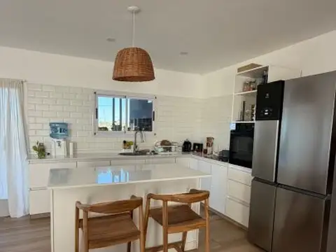 Casa en Alquiler de 4 dormitorios