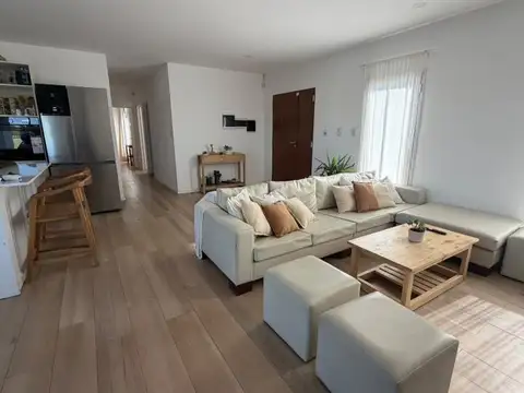 Casa en Alquiler en San Vicente, USD 1.500