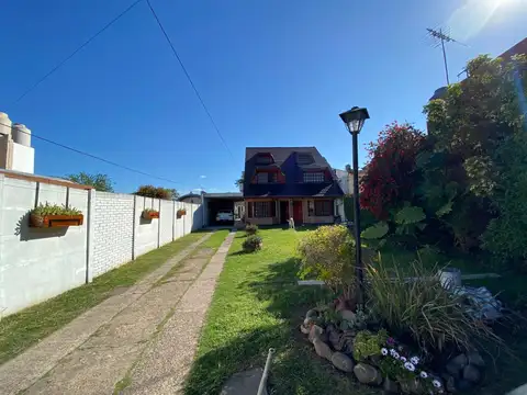 IMPORTANTE PROPIEDAD 4 AMB. CON DETALLES DE CATEGORÍA, VILLA BALLESTER. 