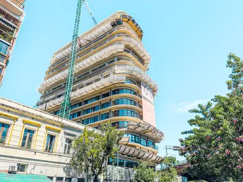 DR. ENRIQUE FINOCHIETTO al 900