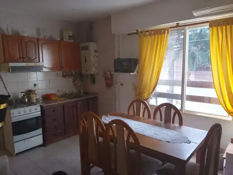 Muy Lindo PH en Pb de 2 Amb en Florida Oeste