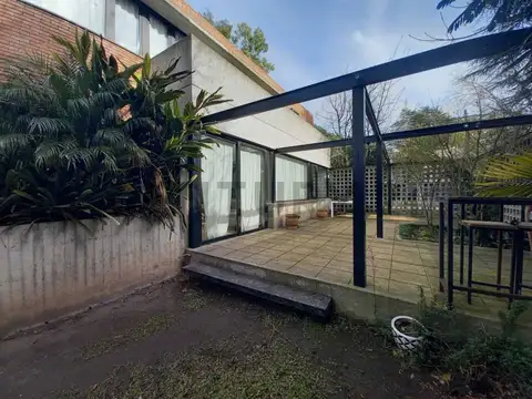 Casa en Alquiler en City Bell, USD 2.400
