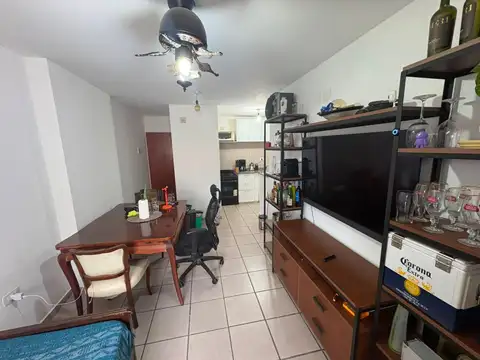 Av Colon 2600