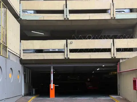 Hipolito Yrigoyen 900