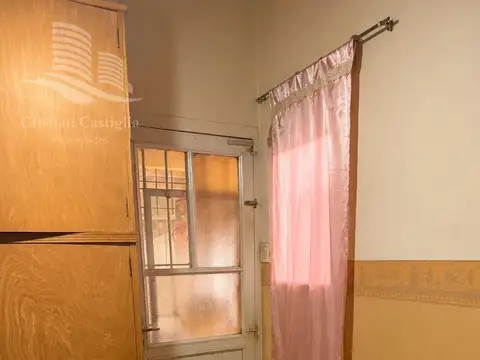 Depto Tipo Casa 5 ambientes con 1 baño
