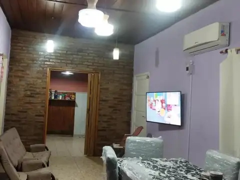 Casa en venta - 2 Dormitorios 2 Baños - 370Mts2 - Avellaneda