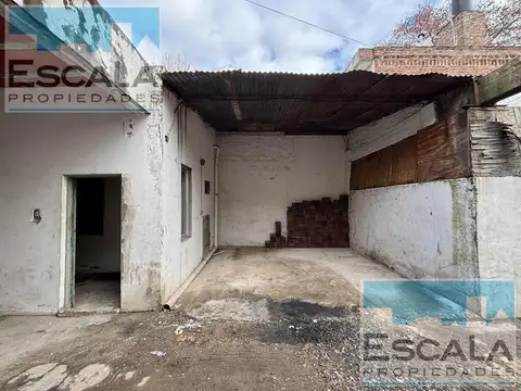 Galpon en Alquiler en Barrio Industrial, $ 450.000