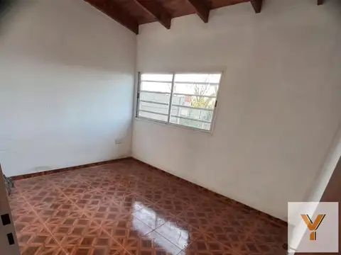 Casa en venta - 2 Dormitorios 1 Baño - 400Mts2 - Manuel B. Gonnet
