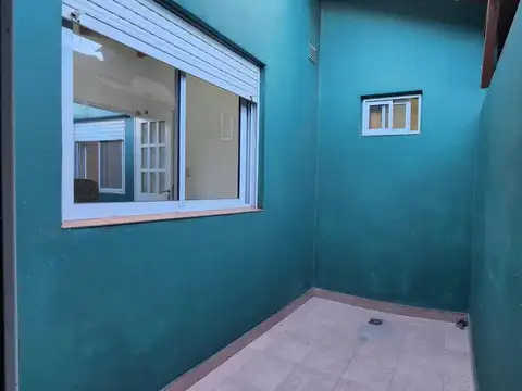Depto Tipo Casa en Alquiler de 3 ambientes