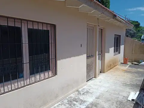 Casa más 8 departamentos