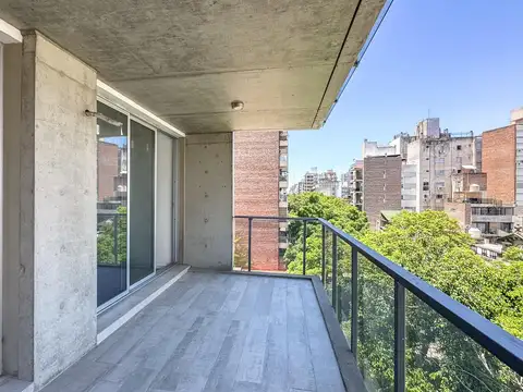 VENTA - DEPARTAMENTO PISO EXCLUSIVO 3 DORMITORIOS CON PARRILLERO - BARRIO CENTRO