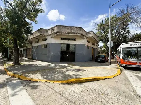 Galpon en venta con vivienda