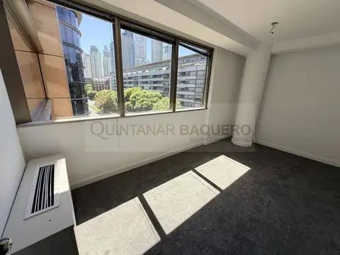 Encarnación Ezcurra 300, Piso 5
