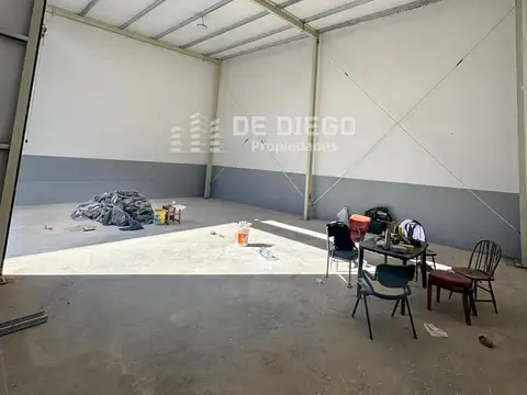 Galpon en Alquiler en Parque Chas, USD 15.000