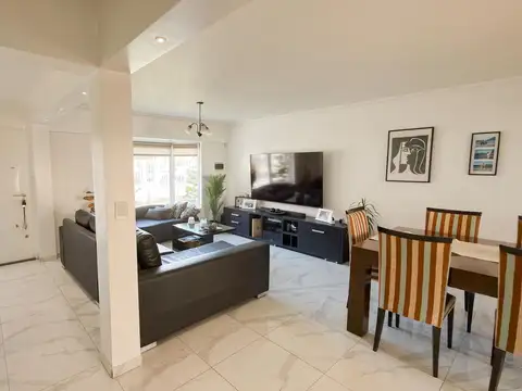 Depto Tipo Casa en Venta en Neuquen, USD 220.000
