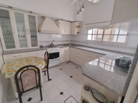 Presidente Juan Domingo Perón 3200