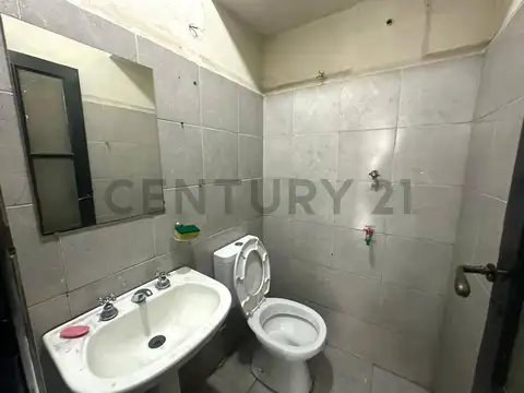 Av. Rivadavia 9600, Piso 0