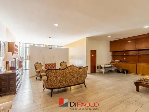 Venta Oficina comercial 5 ambientes en San Martin Centro