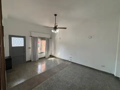 Excelente Casa 2 cocheras Haedo Norte / El Palomar. Dueño alquila