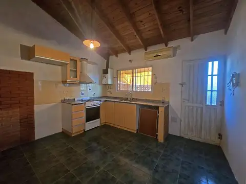 Casa en Venta en Villa Adelina, USD 115.000
