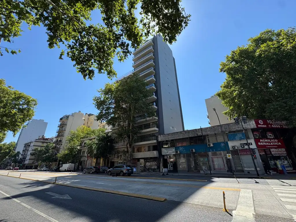JUSTO JUAN B 2300