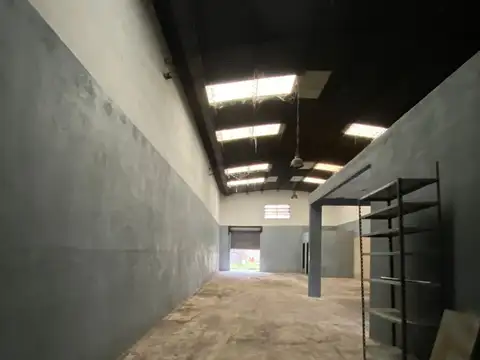 Galpon en Alquiler en Villa Lynch, $ 1.800.000