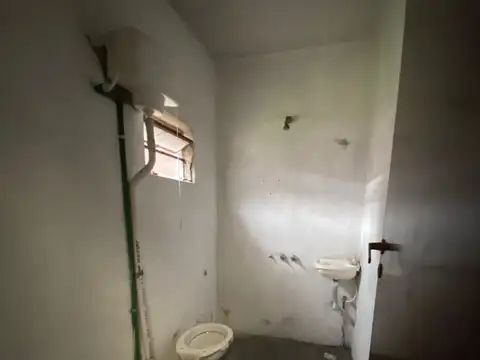 Galpon en Alquiler 33,22  mts Fondo