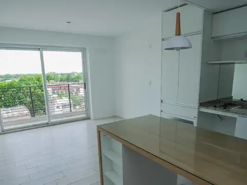 MODERNO MONOAMBIENTE  CON BALCON Y AMENITIES EN CALLE PELLEGRINI- ROSARIO