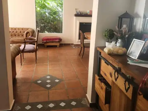 Av Benavidez al 900