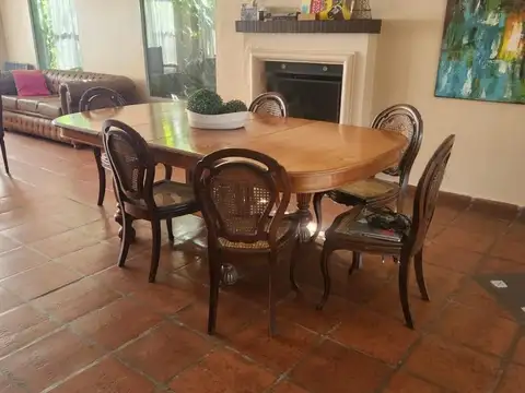 Casa en Venta con 4 cocheras