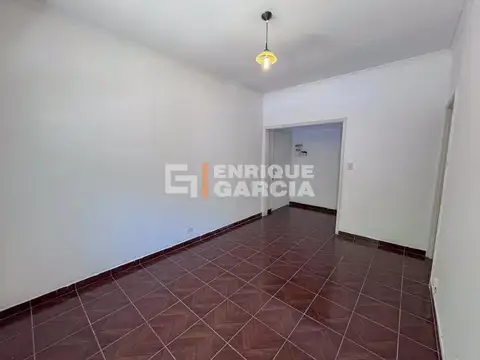 Depto Tipo Casa en Alquiler de 4 ambientes