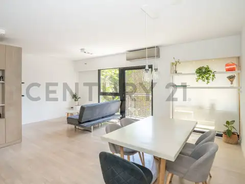 Amplio 2 amb. con 2 baños y Cochera cubierta – Convertible en 3 ambientes.