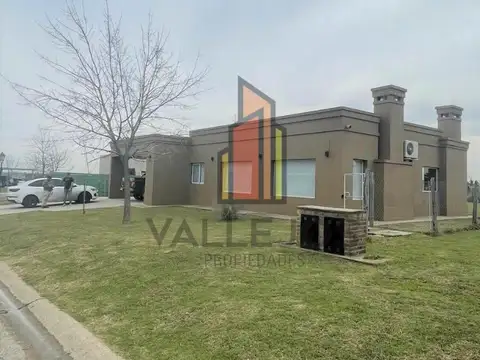 Venta casa 4 amb en Barrio Privado San Sebastián, Área 1