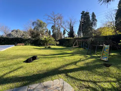 Casa en VENTA 12 Amb. 420m2 -3000m2  Malvinas Arg.