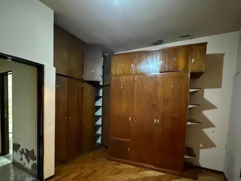 Depto Tipo Casa en Venta en Castelar, USD 95.000