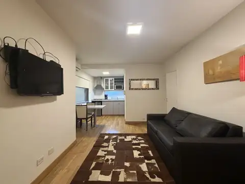 Lafinur 3000, Piso 1
