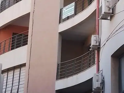 Oficina en alquiler ubicado en Bombal