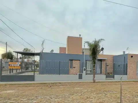 VENTA CASA DE 2 DORMITORIOS 2 BAÑOS PATIO ASADOR SAN IGNACIO