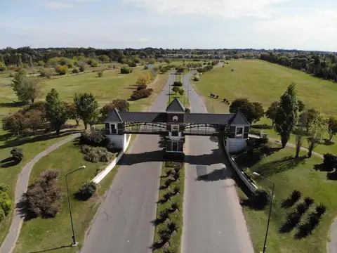 Hermoso lote en barrio Santa Elena - Pilar del Este