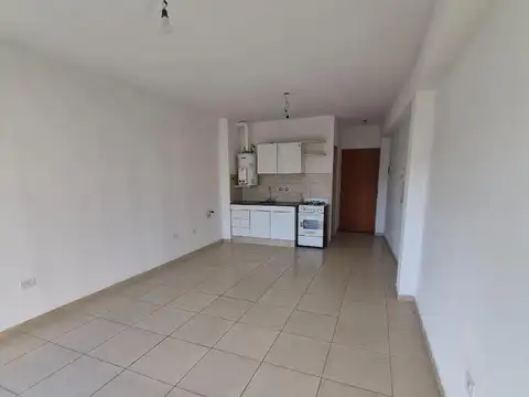 Departamento en Alquiler en Luis Agote, $ 250.000