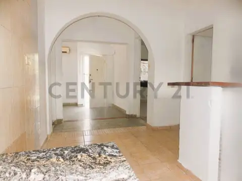 104 1500, Piso 0