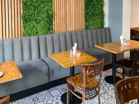 Excelente Fondo De Comercio  Bar Cafeteria Pastelería En Lanus Oeste Cercano A Estación de tren Y A Av. 25 De Mayo