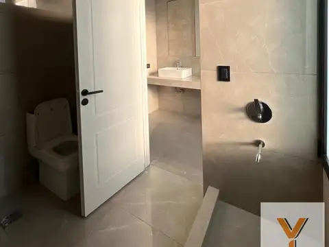 Casa en venta - 3 Dormitorios 2 Baños - Luján